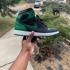Jordan Retro 1 Pine green 2.0